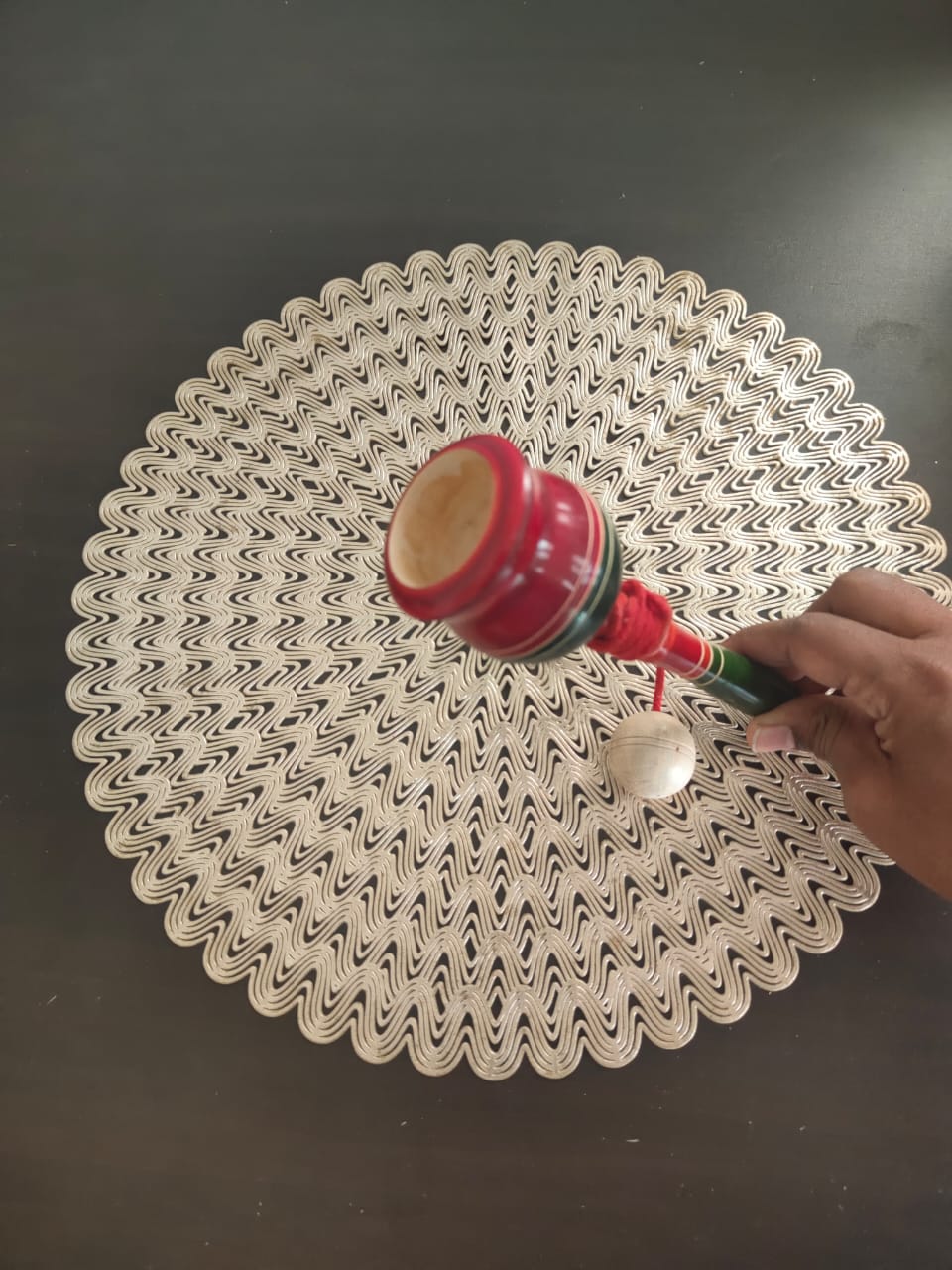 CUP & BALL GAME(CATCH THE BALL)