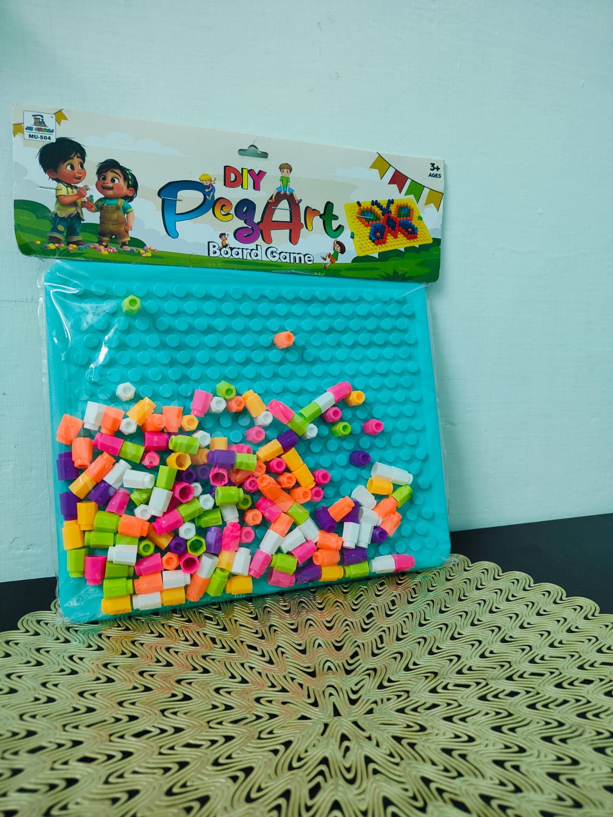 CREATIVE MOSAIC PEG PUZZLE BOARD