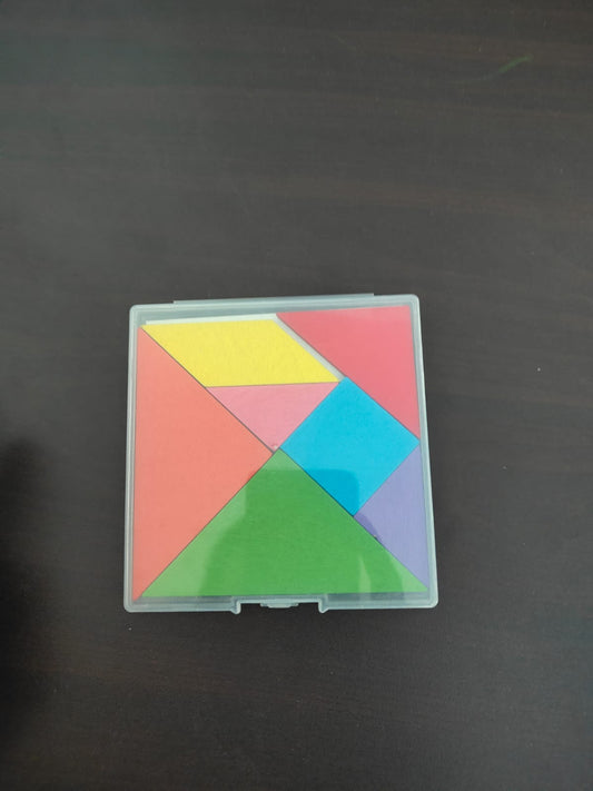 TANGRAM WITH STORAGE BOX